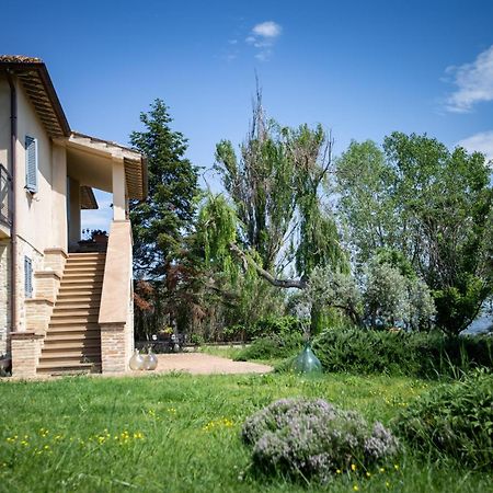 Agriturismo Qui E Ora Bevagna Exterior foto